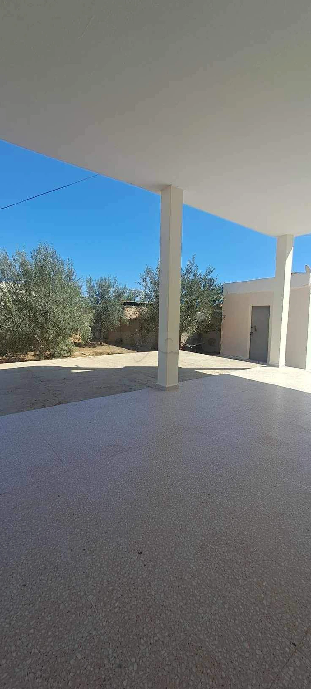 A vendre une villa à El Hajeb Sfax Tayara