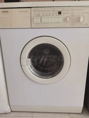 Une machine à laver Siemens 