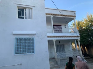 Av villa et terrain 
