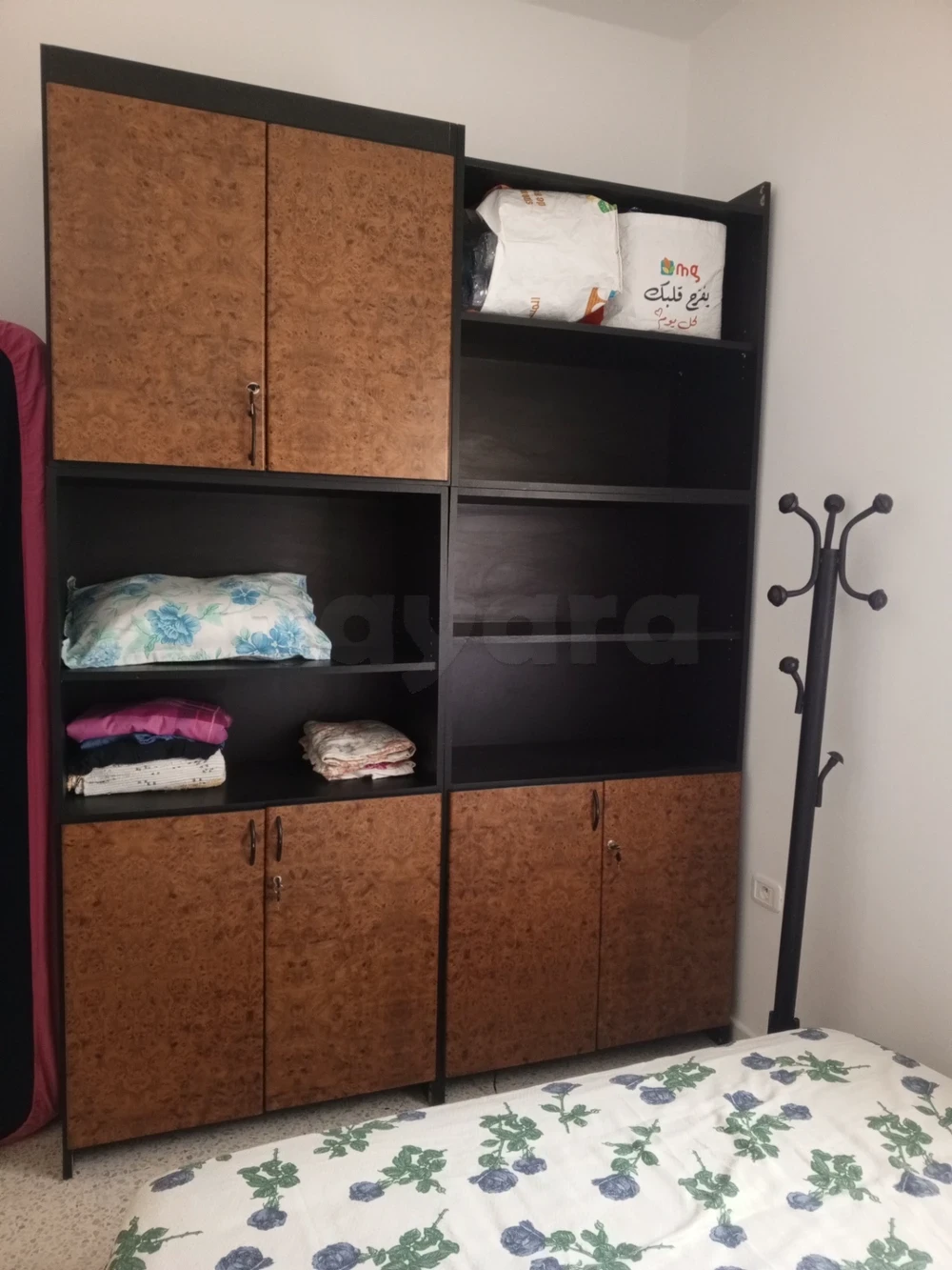 tayara - Selected image backdrop