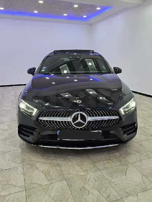 Mercedes  class a a180  essence 65mkm    kit amg pack night full option derniere serie 