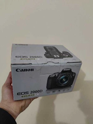 Canon EOS 2000D Cacheté 