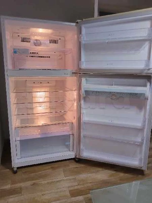 réfrigérateur lg no frost état neuf  650 litres  