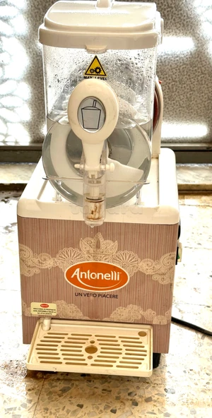Machine à jus granulé professionnelle importée d’Italie marque Antonelli