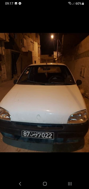 Clio chipi à vendre