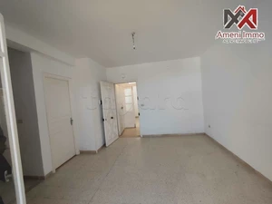 Offre de vente appartement s+2 très propre  à #El_Mourouj_5.