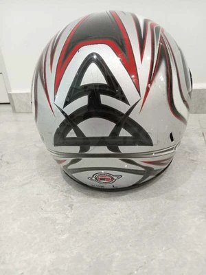 casque moto importe comme neuf taille l