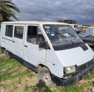 Renault trafic 9 places