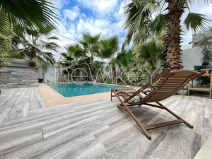 Une Coquette villa avec piscine à louer à La Soukra