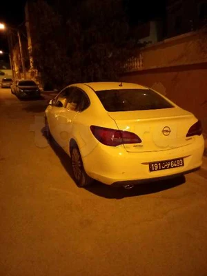 Opel Astra j 