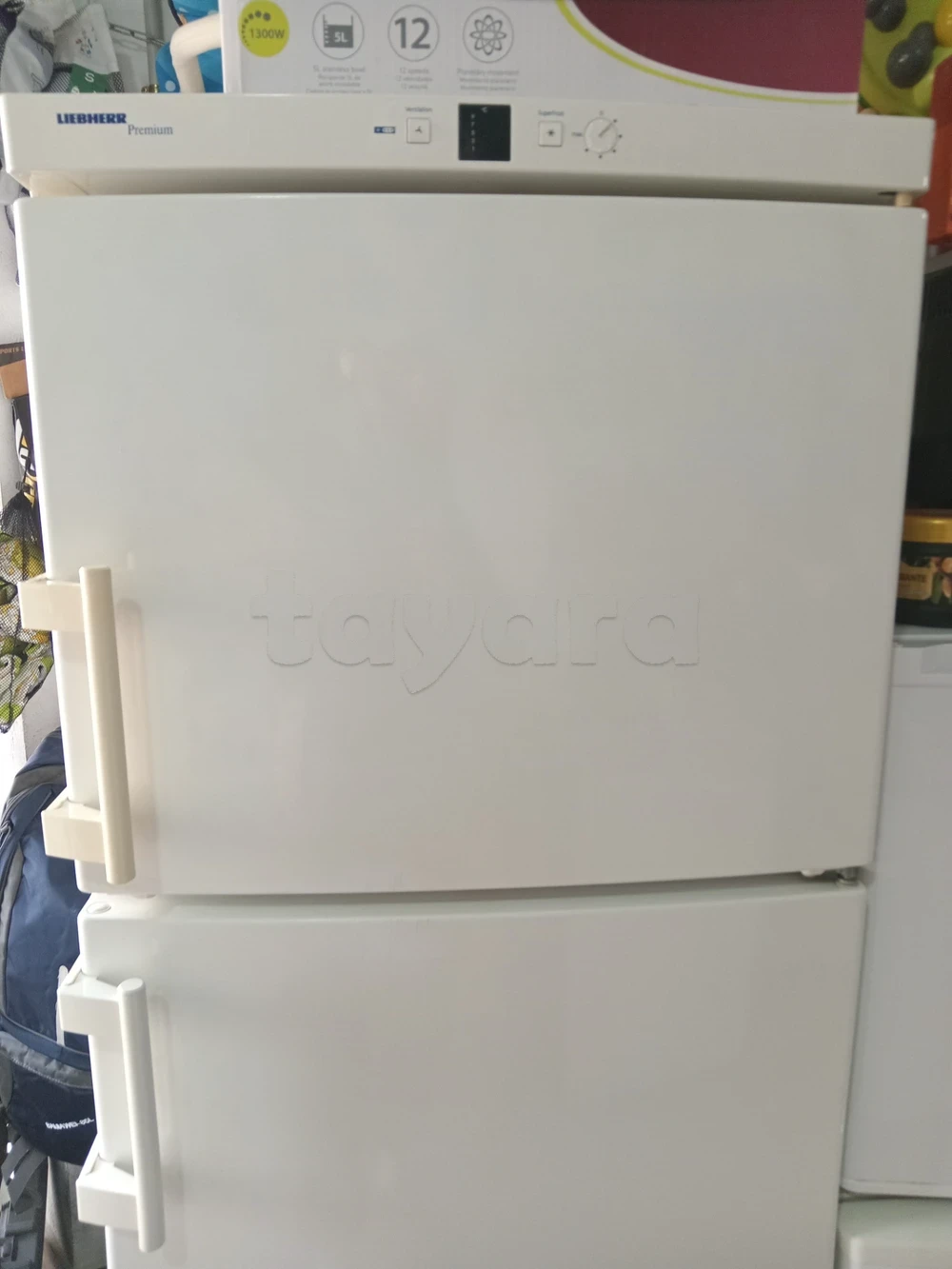 tayara - Selected image backdrop