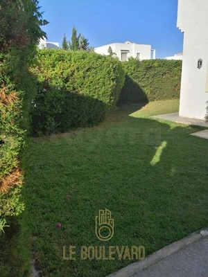 Villa Duplex S+4 Avec Piscine située dans la résidence ‘jinene al andalous ‘, Yasmine Hammamet. Pour Vos Vacance 