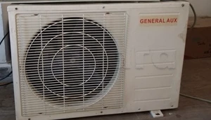 Unité climatiseur extérieur GENERAL AUX et WHIRPOOL Chaud / Froid 9000 ; 12000 et 18000 BTU ; presque neuf 