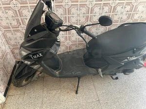 Tmax 125 cc