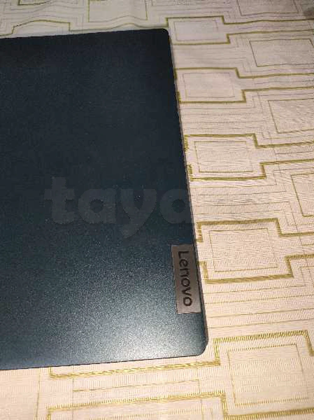 tayara - Selected image backdrop