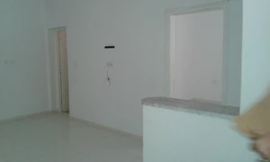Location d’un appartement sis à route Kasseb (route principale) cité Bellevue