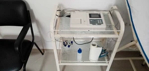 appareil ECG +fourniture de cabinet médical 