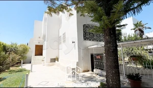 Villa en S5 de 600m² au Manar 1