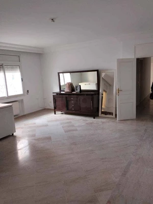 A louer appartement s3 haut standing avec place de parking sous sol dans une résidence R+2 a Ain Zaghouan Nord