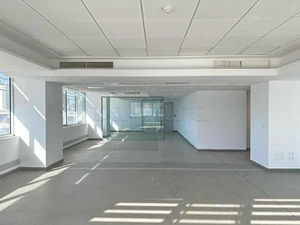 A louer plateaux de 482 m² ou 950 m² au Centre Urbain Nord