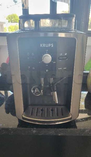 Machine à café Expresso KRUPS en très bon état
