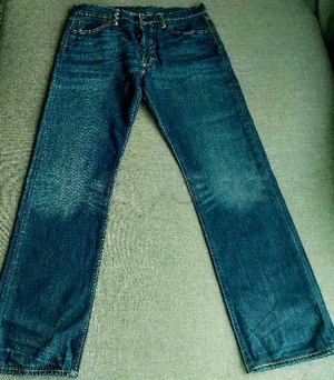 Des jeans de marque 