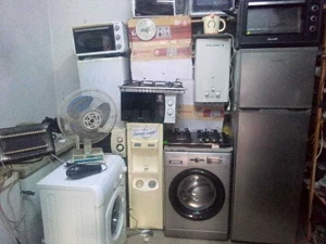 Machine à laver , frigidaire , 2 Gaz place , Fouur