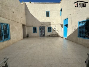 Maison Traditionnelle 200 m2 à Bab Lakouas