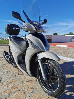 Kymco People s 150i ABS