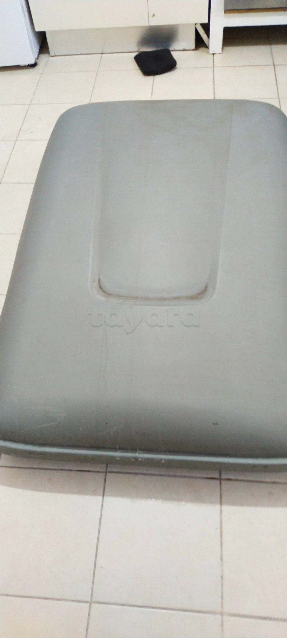 tayara - Selected image backdrop