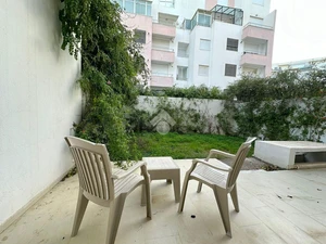 S+1 avec jardin meublé en Location à Jardin d'Ennasr