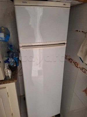 réfrigérateur mont blanc très bon état 