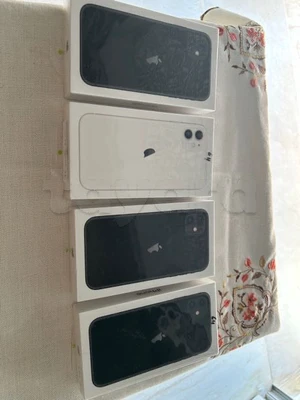 iPhone 11 Cacheté 64g blister jamais ouvert jamais activé ni retapé ni reconditionné importé Europe officiel validé sur sajalni dispo Noire et blanc prix 1690dt tel 20172643