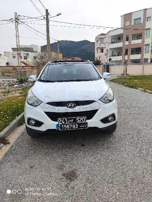 Hyundai blanc 4x4