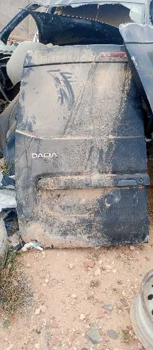 porte arrière Dacia douker 
