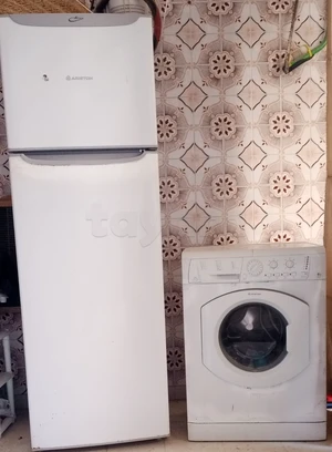 Réfrigérateur et machine à laver de la marque italienne Ariston