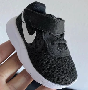 Nike Tanjun pr bébé 18,5