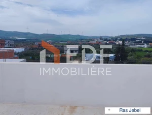 Triplex en cours de Finition à Ras Jebel