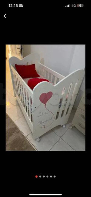 lit bébé avec matela + accessoires lit 