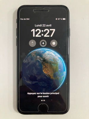 iPhone SE 2022 presque neuf