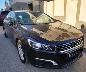 publié par Naoufel - Peugeot 508 état d'origine... comme neuf. - Une belle 508 en très bon état.. version française moteur Ehdi de couleur noir présidentielle...
Rien à prévoir...
une bonne occasion , absolument à voir.. - Voitures