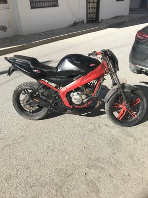 moto Yamaha Tzr 50 type derby importe de France 