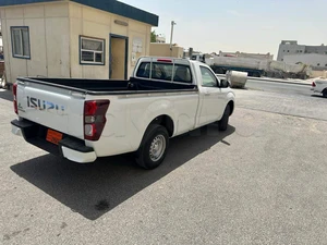 Dmax 1.9 Qatar injection double turbo diesel 50