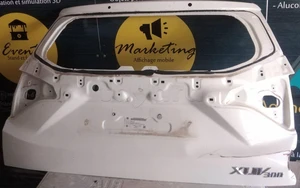 Mahindra XUV 300 ( Malle ; Parechoc et sous Parechoc arrière ; Feu anti - brouillard arrière Pièce d'origine 