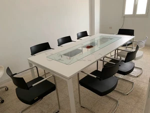 salle réunion et 3 bureaux 