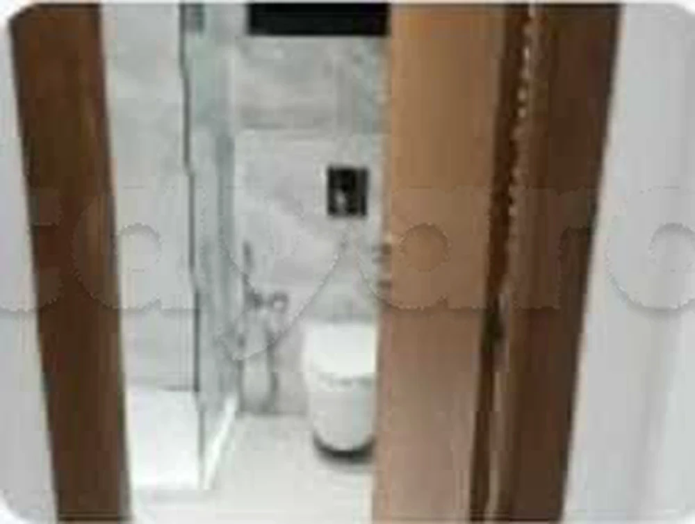 selected image