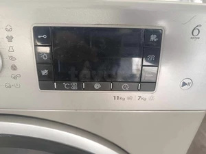 A vendre Machine à Laver Whirlpool lavante séchante 11/7kg sixième sens