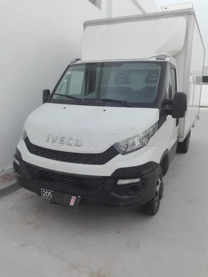 A vendre camion iveco daily