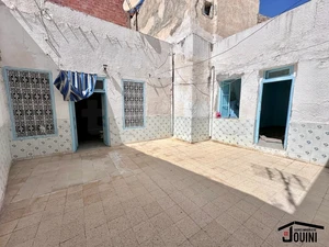 Ancienne Maison 180 m² au Centre Ville de Tunis