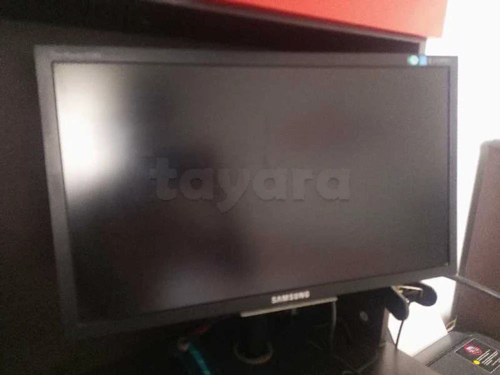 tayara - Selected image backdrop